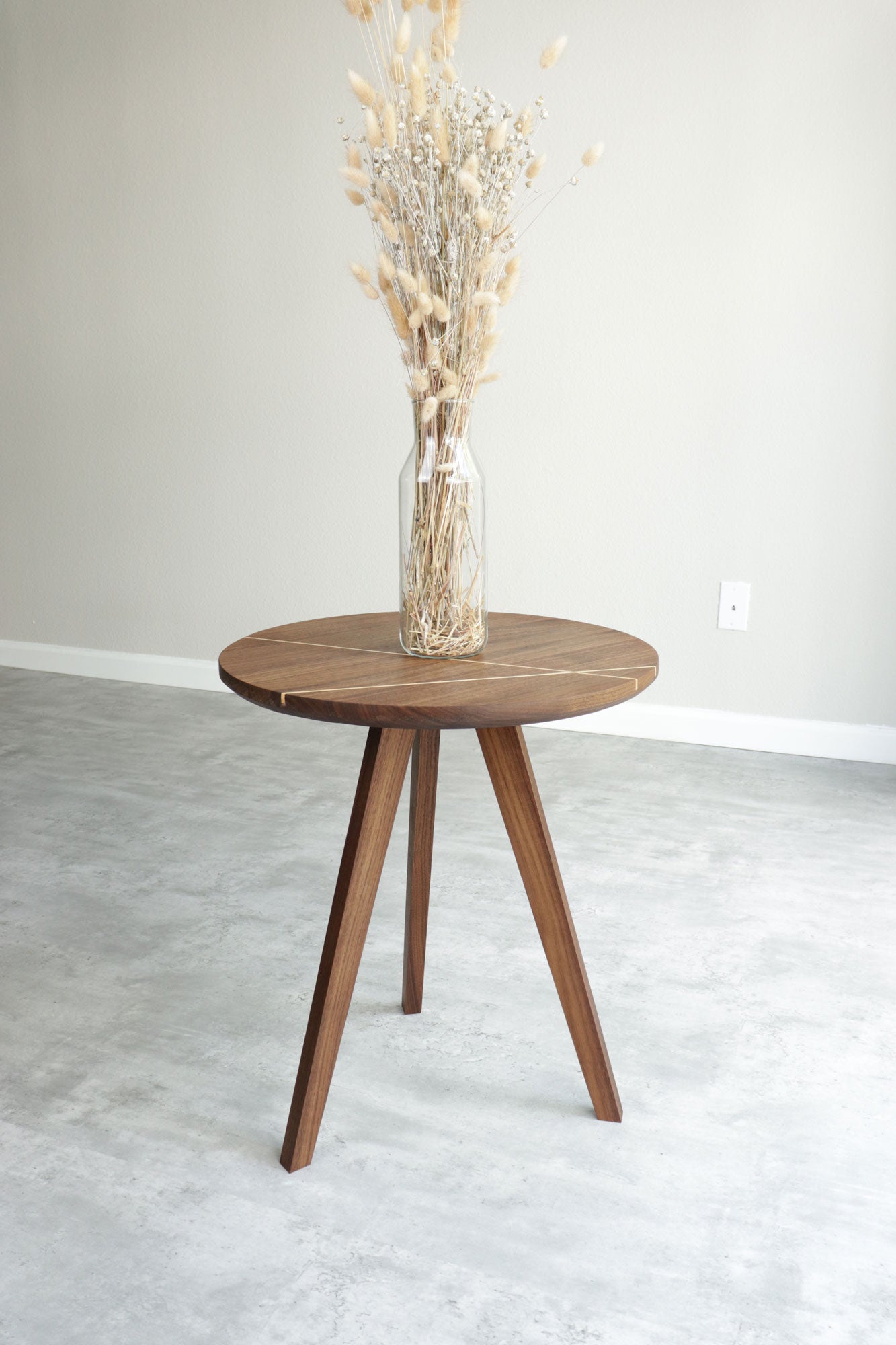 The Line edition End Table | Walnut