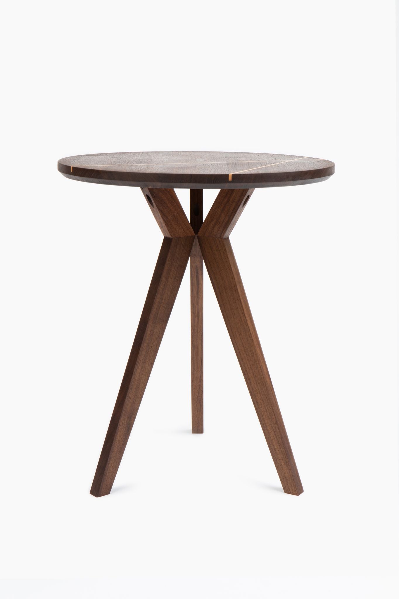 The Line edition End Table | Walnut